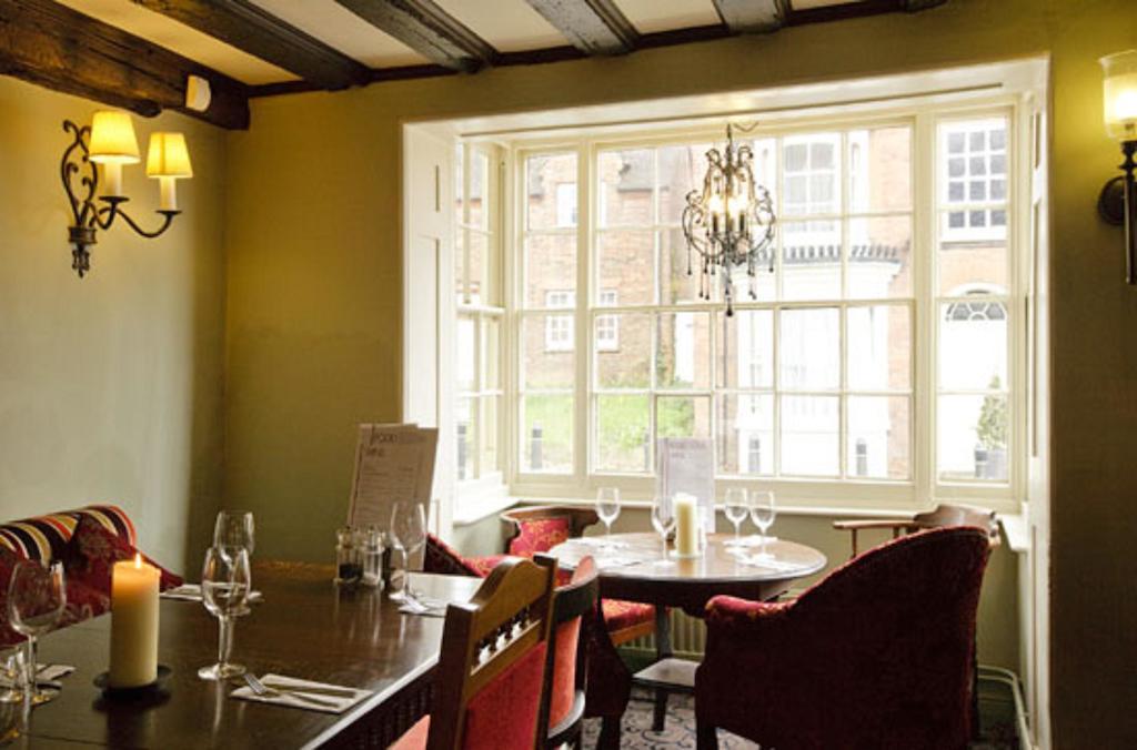 The Bell Hotel & Inn By Greene King Inns Woburn Restaurant billede
