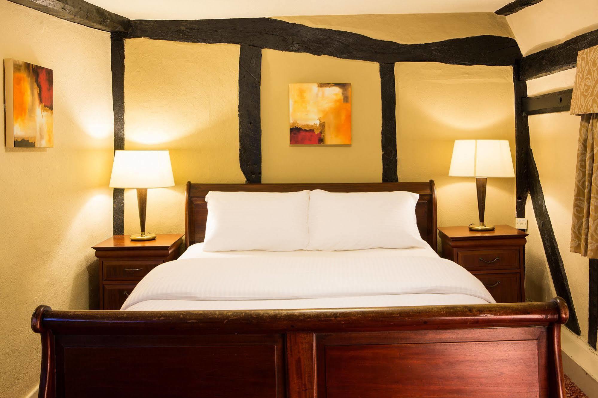 The Bell Hotel & Inn By Greene King Inns Woburn Eksteriør billede